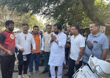 जॉगिंग ट्रॅक परिसरात वसंत गिते यांच्या भेटीगाठी