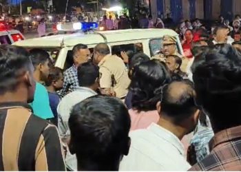 “पूर्व” मध्ये  दुसऱ्यांदा राजकीय राडा