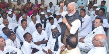 कसला वादा आणि कसला दादा भुजबळ संतापले