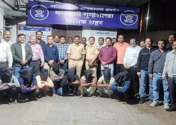 पोलिसांनी वेषांतर करत ‘बांगलादेशी’ केले गजाआड
