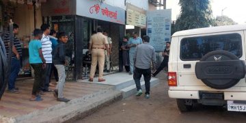 सोने लुटणाऱ्या टोळीतील एक गजाआड