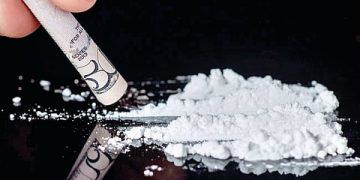 रक्षक झाले भक्षक ! पोलिसाचे तस्करांबरोबर संपर्क