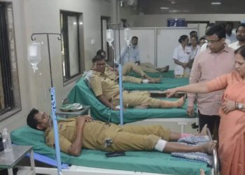 जखमी पोलिसांची आ. फरांदे यांनी घेतली भेट