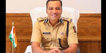 वाढती गुन्हेगारी आणि पोलीस अधिकाऱ्यांच्या तडकाफडकी बदल्या