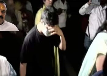 अशोक खरात ची बायको फरार तर मुलगा ताब्यात