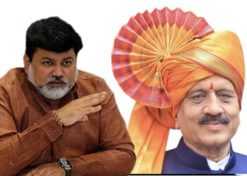 नाशकात संकटमोचकाचा चेंडू संकटमोचकाकडे !