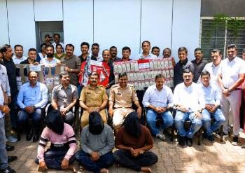 नाशिकमध्ये 70 लाख लुटणारी बनावट अधिकाऱ्यांची टोळी गजाआड