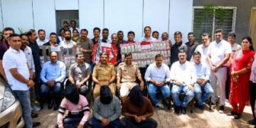 नाशिकमध्ये 70 लाख लुटणारी बनावट अधिकाऱ्यांची टोळी गजाआड