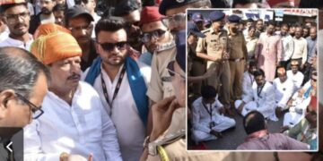 नाशकात विसर्जन मिरवणुकीदरम्यान पोलिसांविरोधात घोषणाबाजी आणि ठिय्या