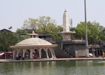 सुरक्षारक्षक कुठे? नाशिकच्या रामकुंडात पाच जण बुडाले; चार बचावले, एका मुलाचा मृत्यू